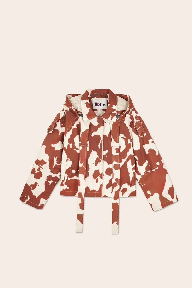 Tuileries - Trenchcoat Court