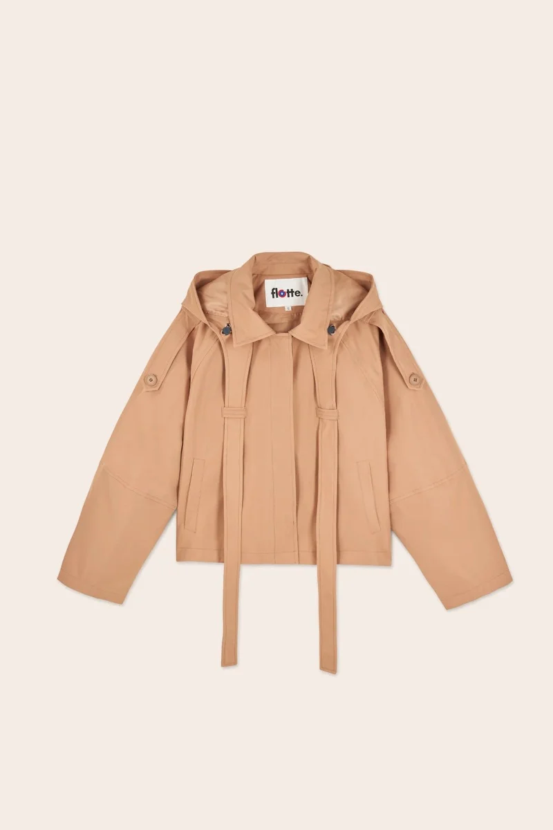 Tuileries - Trenchcoat Court