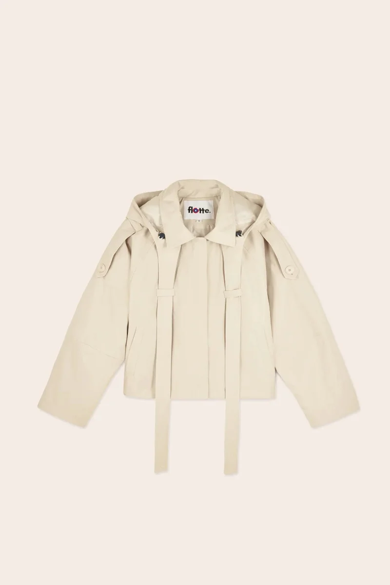 Tuileries - Trenchcoat Court
