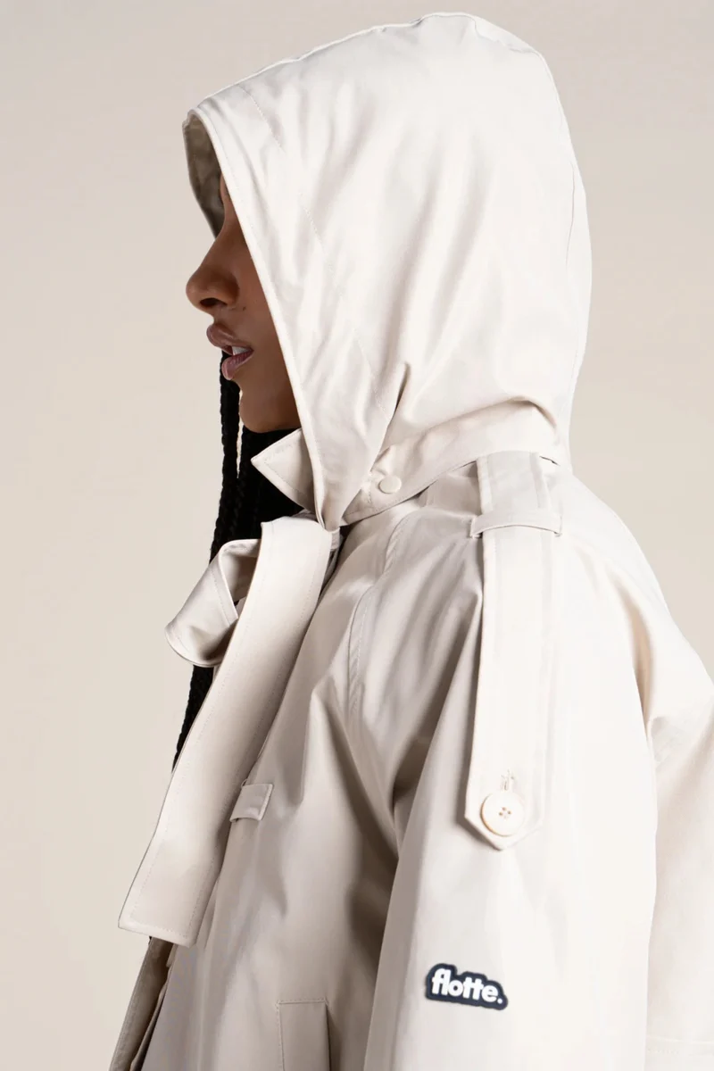 Tuileries - Trenchcoat Court