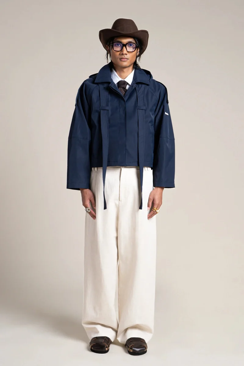 Tuileries - Trenchcoat Court