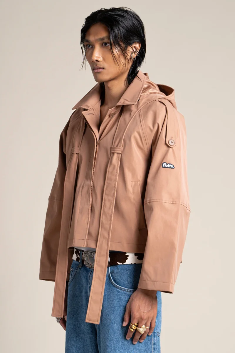 Tuileries - Trenchcoat Court