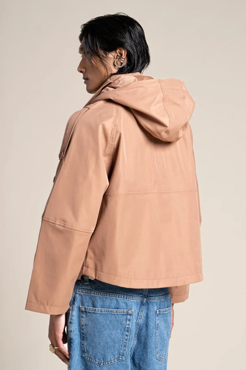 Tuileries - Trenchcoat Court