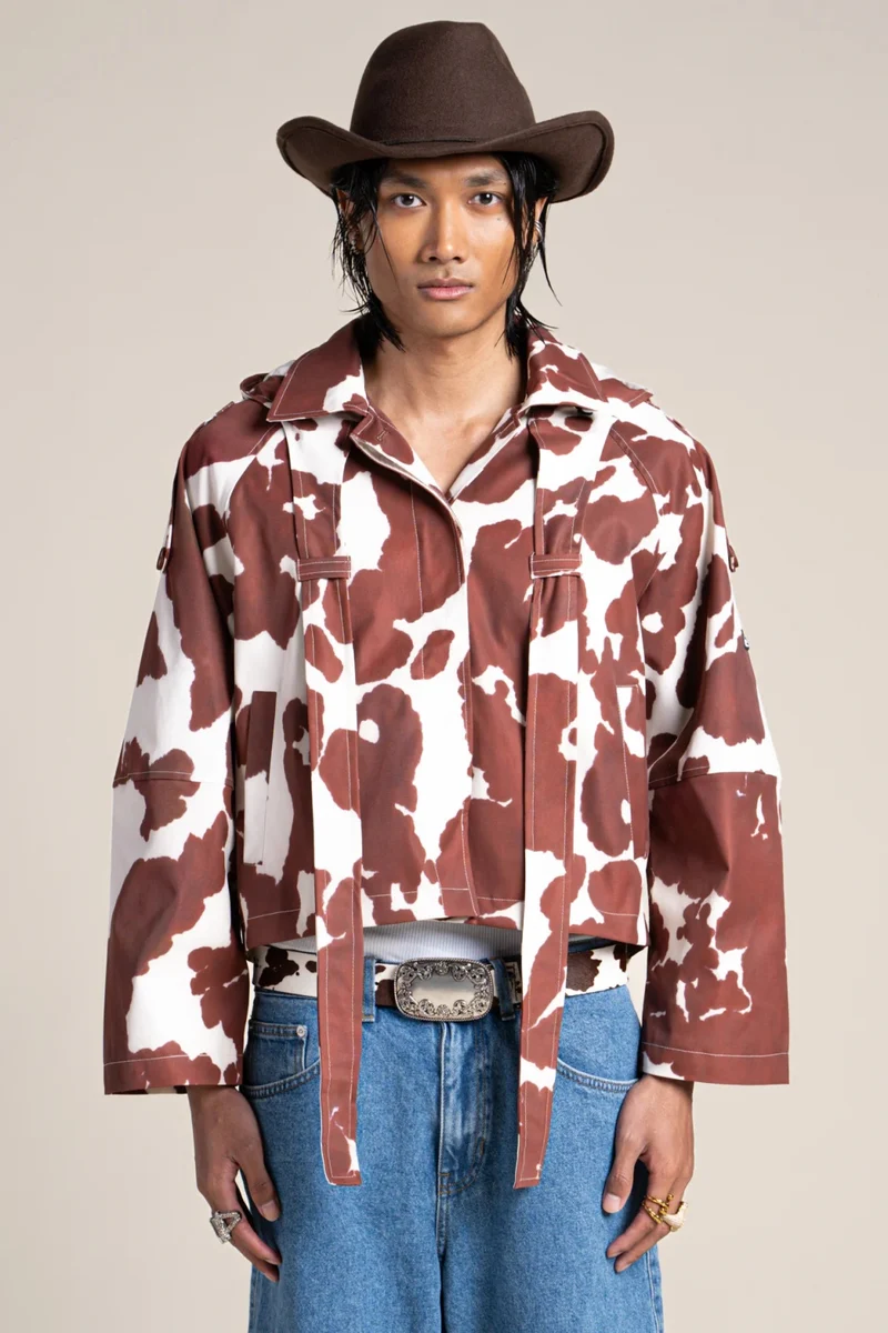 Tuileries - Trenchcoat Court