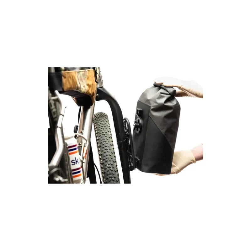 Support de fixation bikepacking Old Man Mountain – FLiP Cages