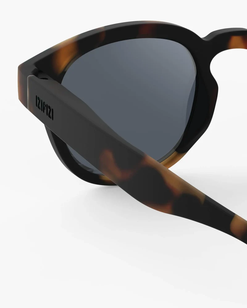 Lunettes de soleil enfant ‘#c’ Tortoise 5-7 ans | IZIPIZI