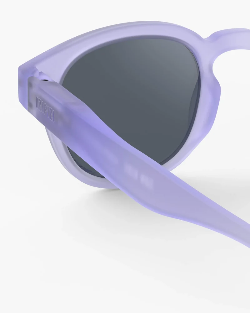Lunettes de soleil enfant ‘#c’ Lavender 5-7 ans | IZIPIZI