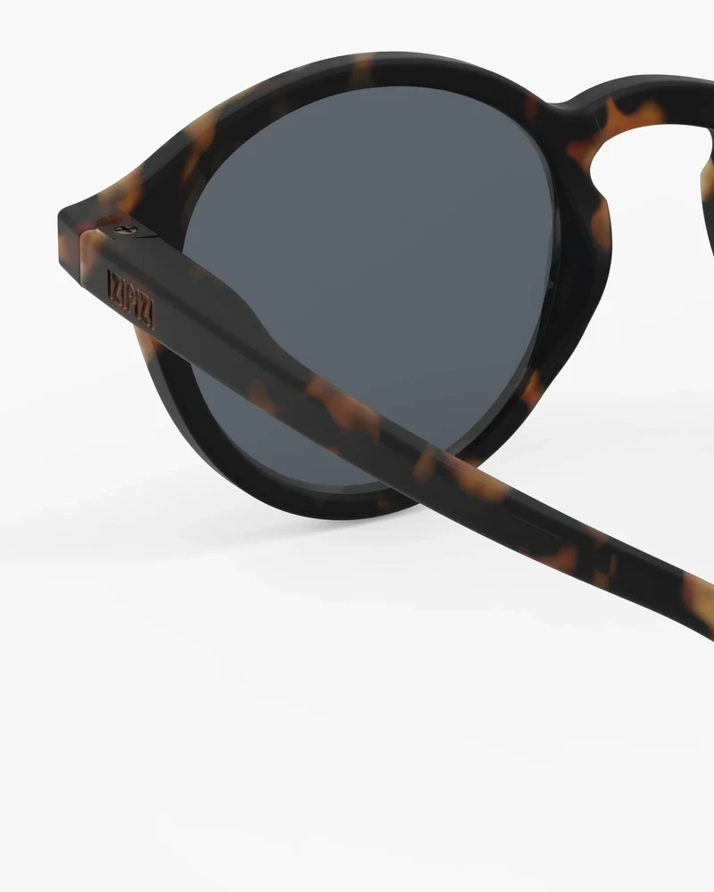 Lunettes de soleil enfant ‘#d’ Tortoise 5-7 ans | IZIPIZI
